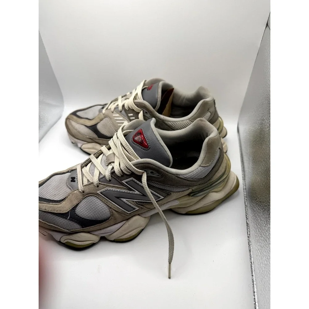 New Balance 9060 Unisex M10/W11.5 Shoes Rain Cloud‎ Castle Rock Lace Up Sneakers
